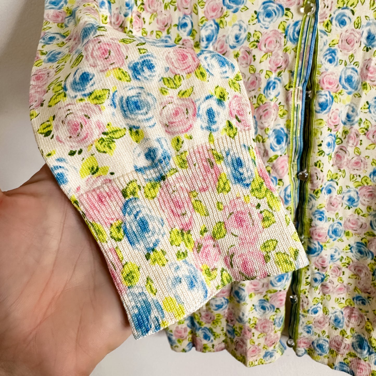 Silk blend floral cardigan (fits S-M)