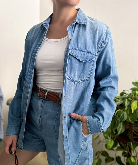 Blue Chambray Snap Front Top (fits XS)