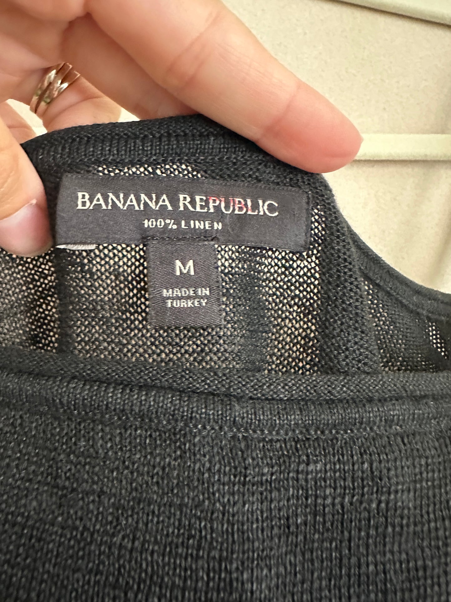 Banana Republic Black Linen Tank (fits S-M)
