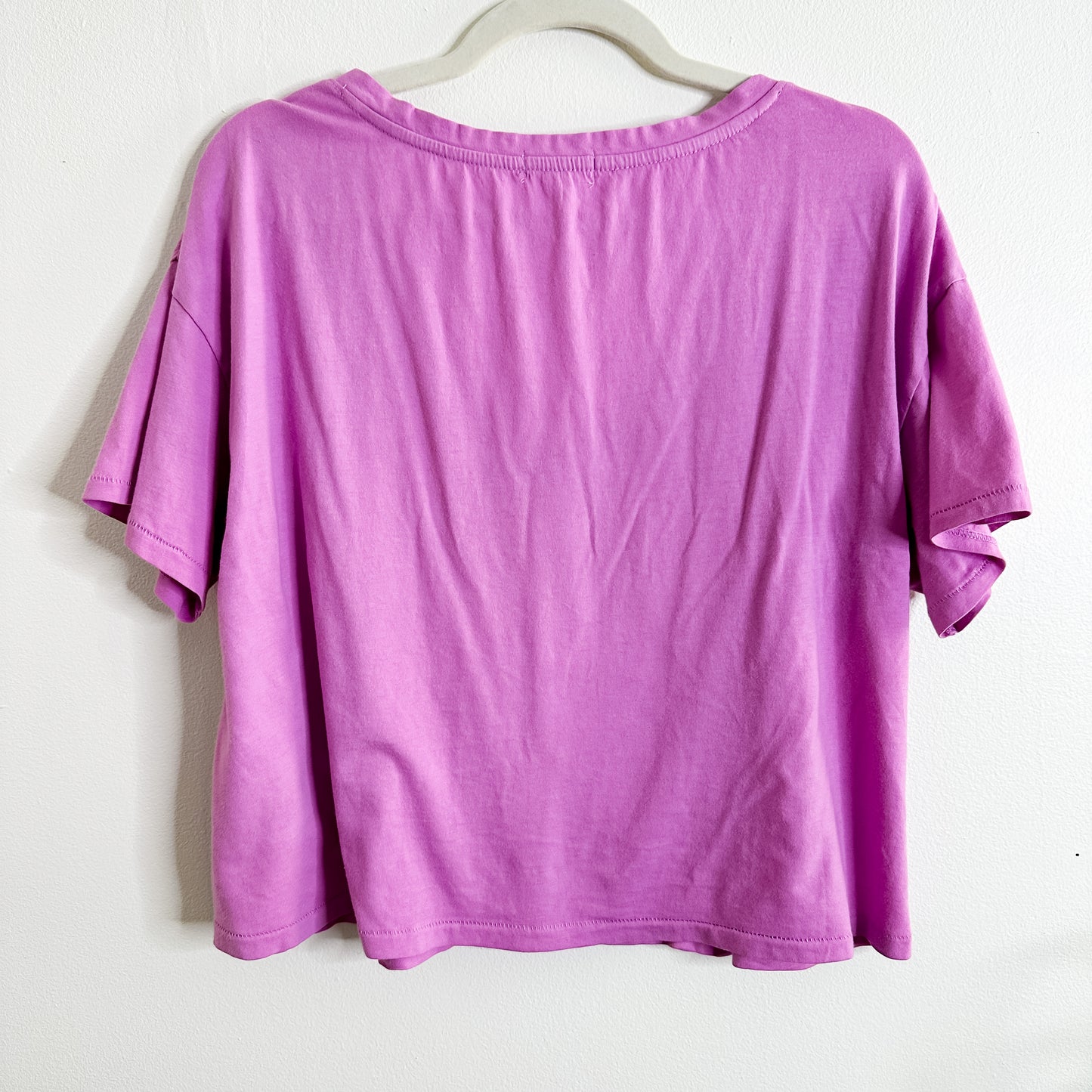 Cropped Boxy Fit V-neck Tee (fits M-L)