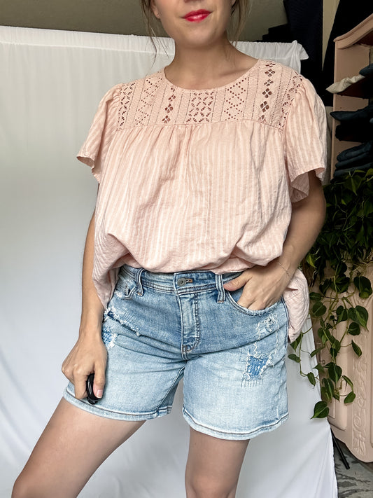 Pink Embroidered Eyelet Short Sleeve Top (fits XL)