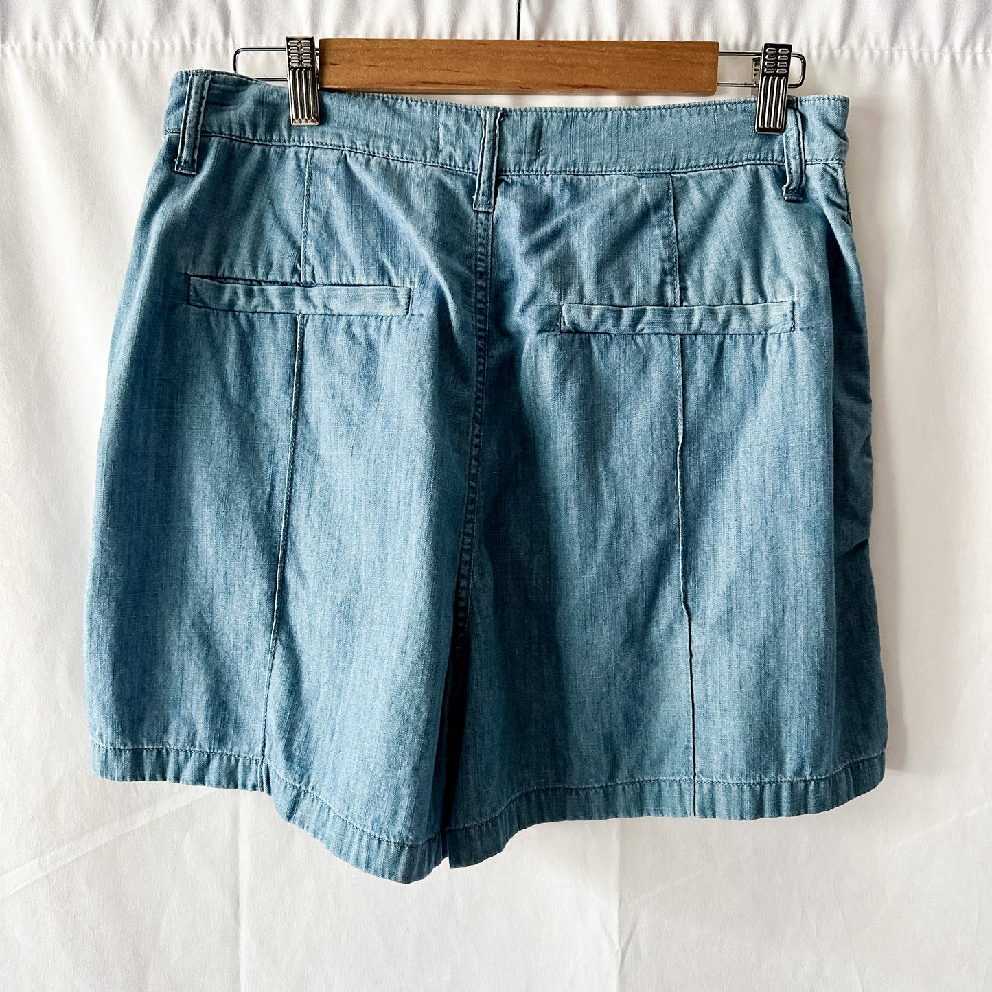 Madewell Chambray Denim Trouser Shorts (fits size 6)