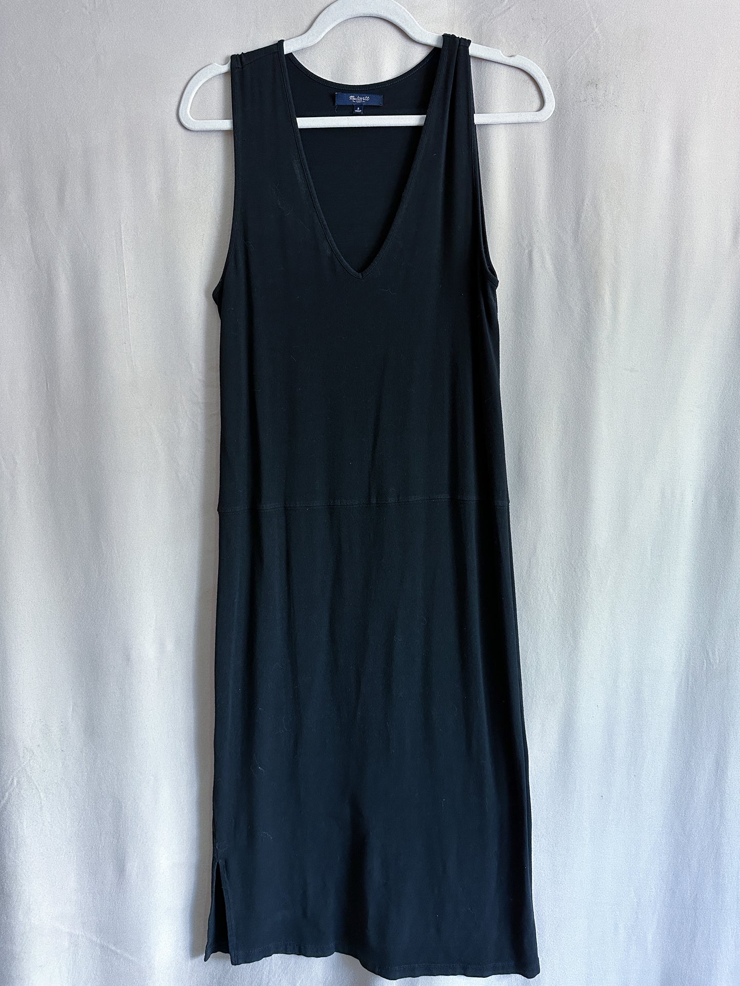 Madewell Black V-neck Fitted Midi Dress (size S)