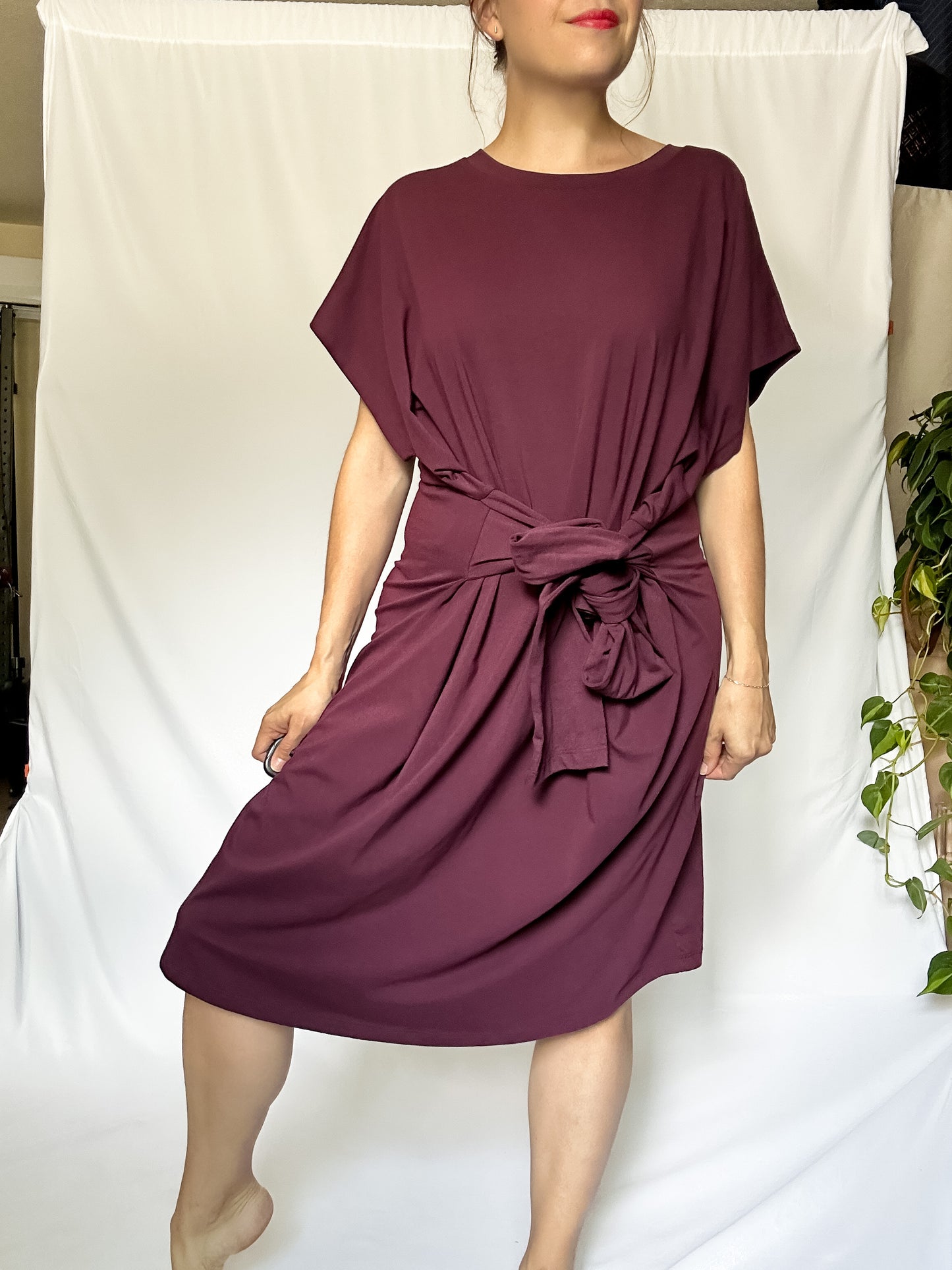 Burgundy Tie Waist Jersey Knit Dress (fits XL-XXL)