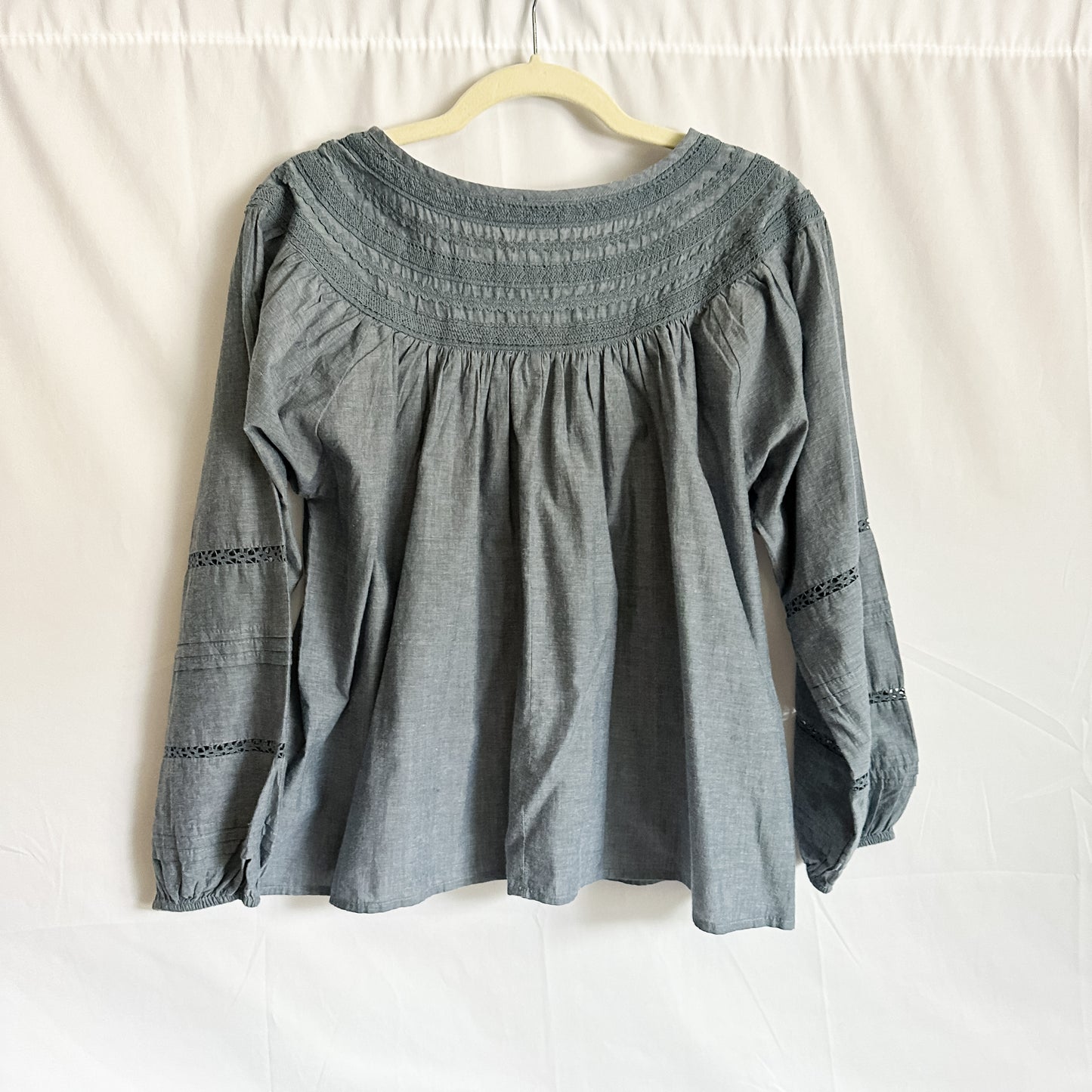 Gap Embroidered Puff Sleeve Chambray Blouse (fits S-M)