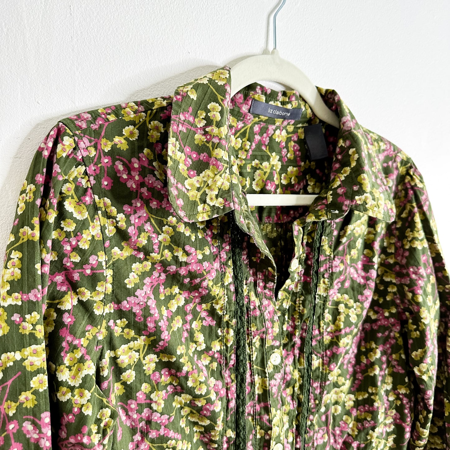 Floral Long Sleeve Green Button Down (fits M-L)